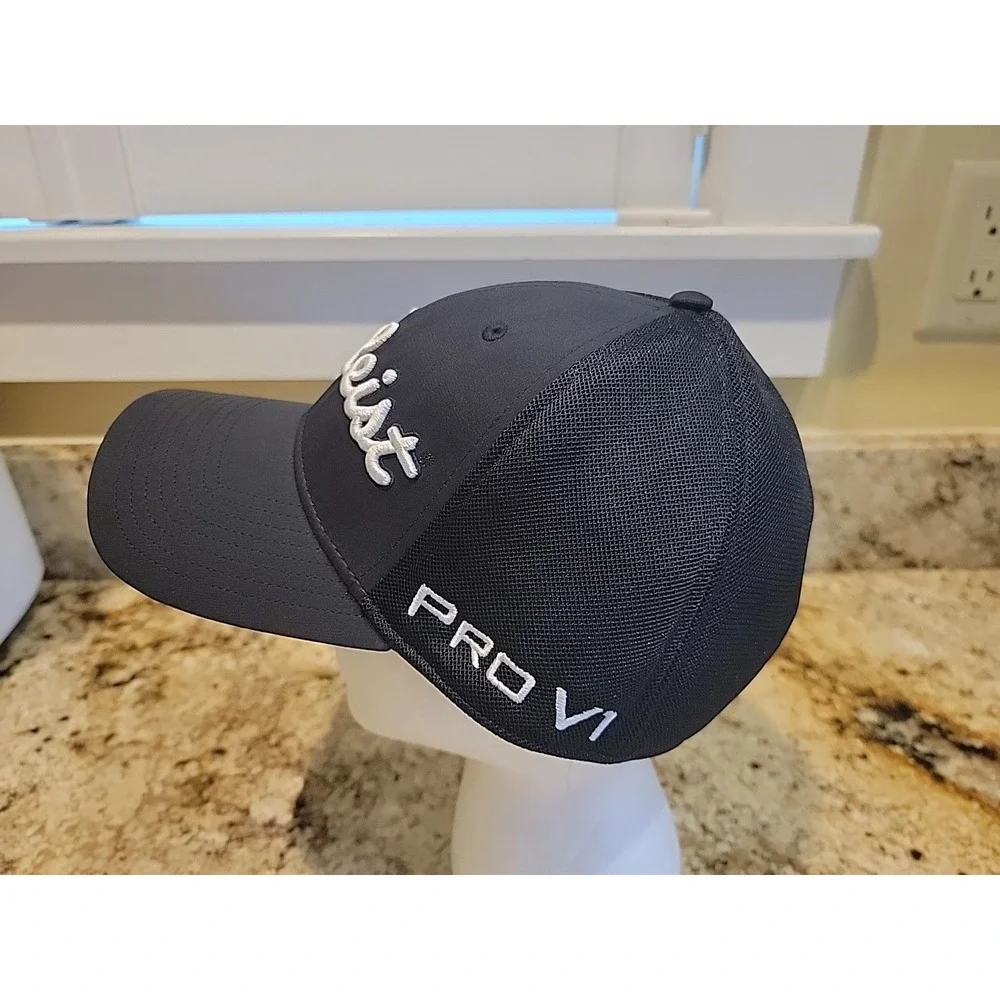 Titleist FootJoy Pro V1 Fitted Golf Hat Black Cap FJ Logo Size Medium/Large